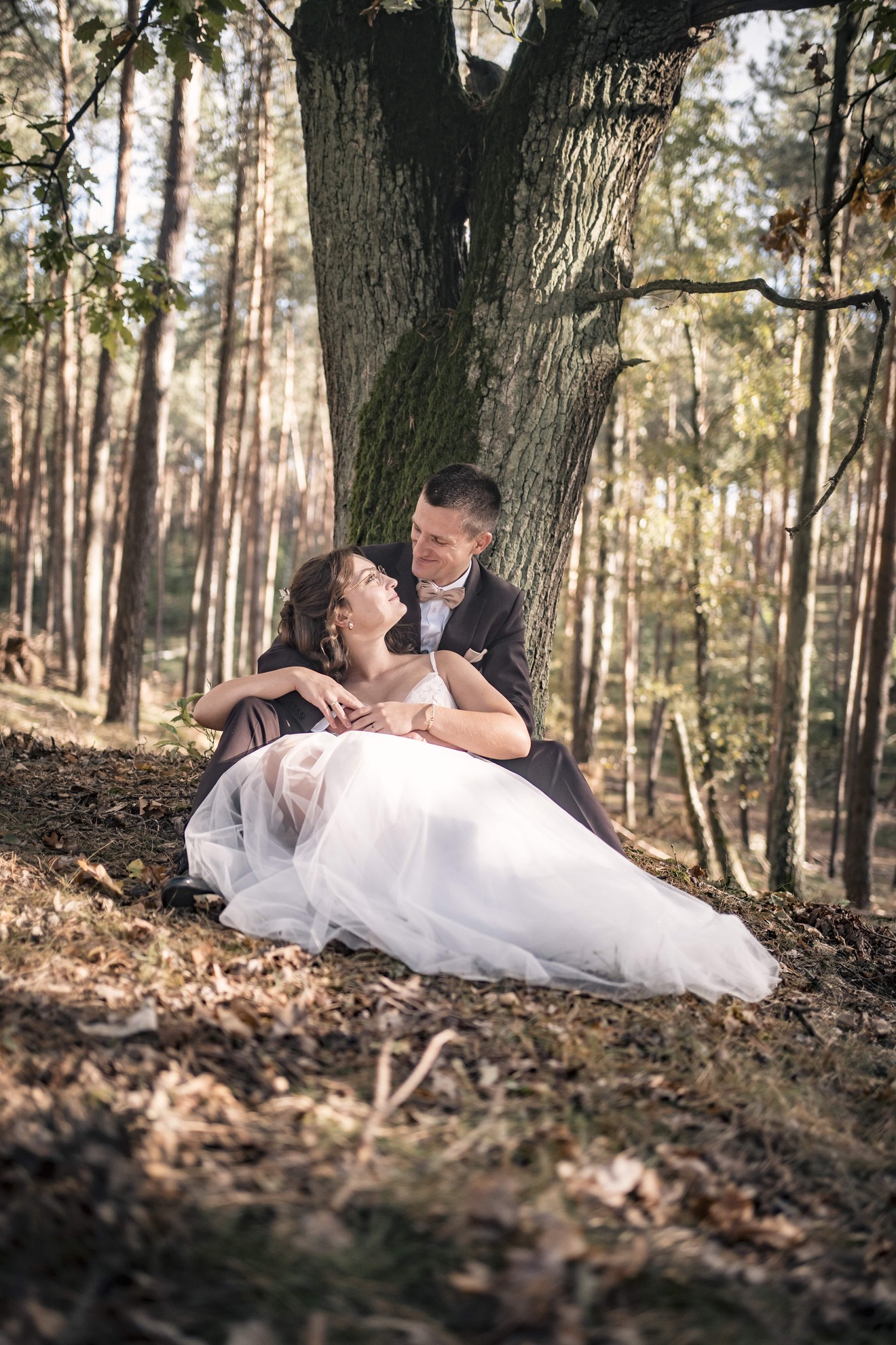 Fotograf ślubny kujawsko-pomorskie - artystyczne ujęcie pary młodej.